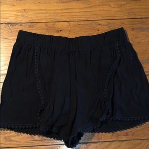 black flowy shorts